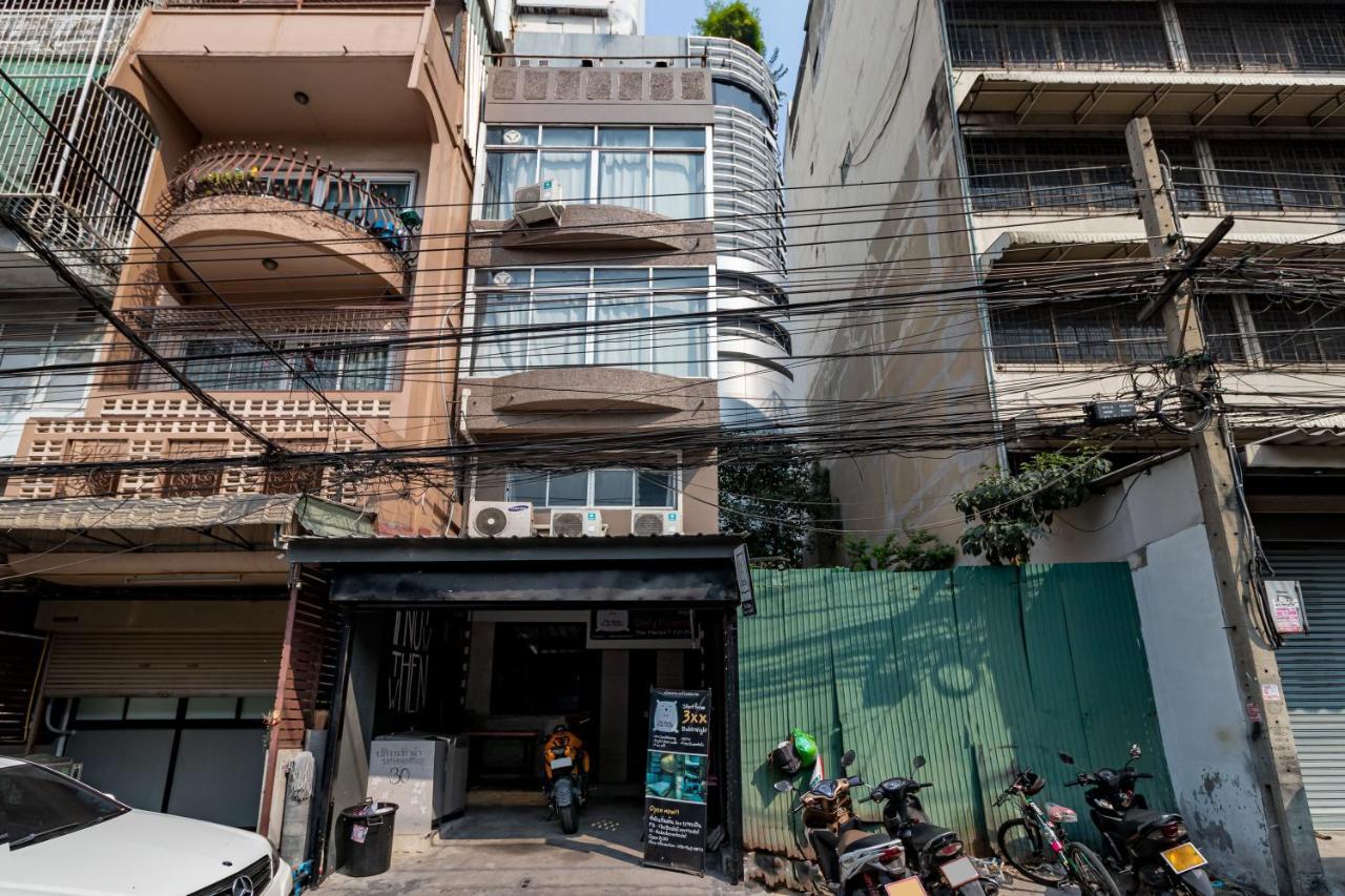 The Beds Ever Hostel (Adults Only) Bangkok Exterior photo